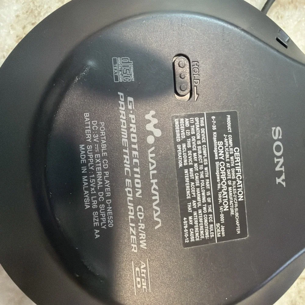 Sony Walkman D-NE520 Black Personal Portable LCD Screen Atrac3plus MP3 CD Player
